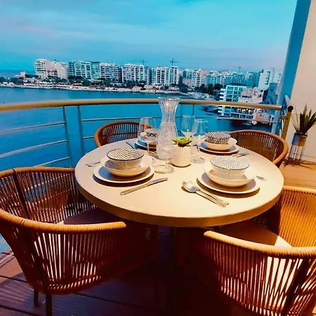 Apartamento Stunning Beachfront In St Julians *