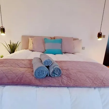 아파트 Stunning Beachfront In St Julians *