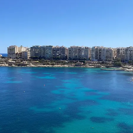 Stunning Beachfront In St Julians Apartament St. Julian's