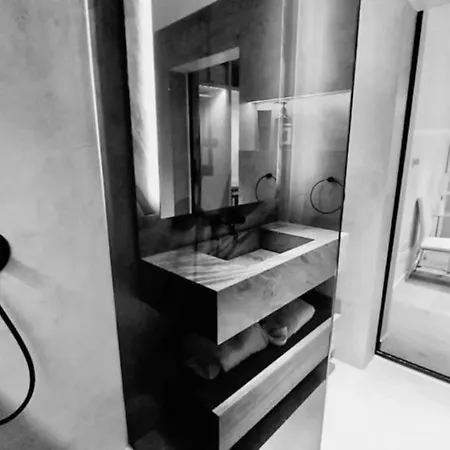 Stunning Beachfront In St Julians Апартаменты